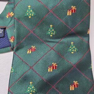Daniel Cremieux Men's Soie-Silk Christmas Holiday Tie Tree Presents Green NWT